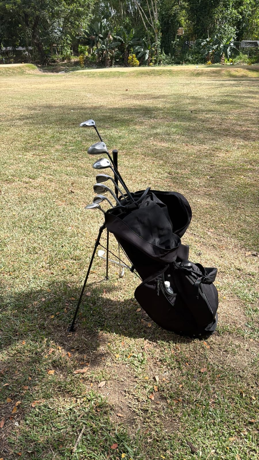 KVV Lightweight Golf Stand Bag with 7 Way Full-Length Dividers, 5 Zippered Pockets, Automatically Adjustable Dual Straps,Elegant Design customer photo 2