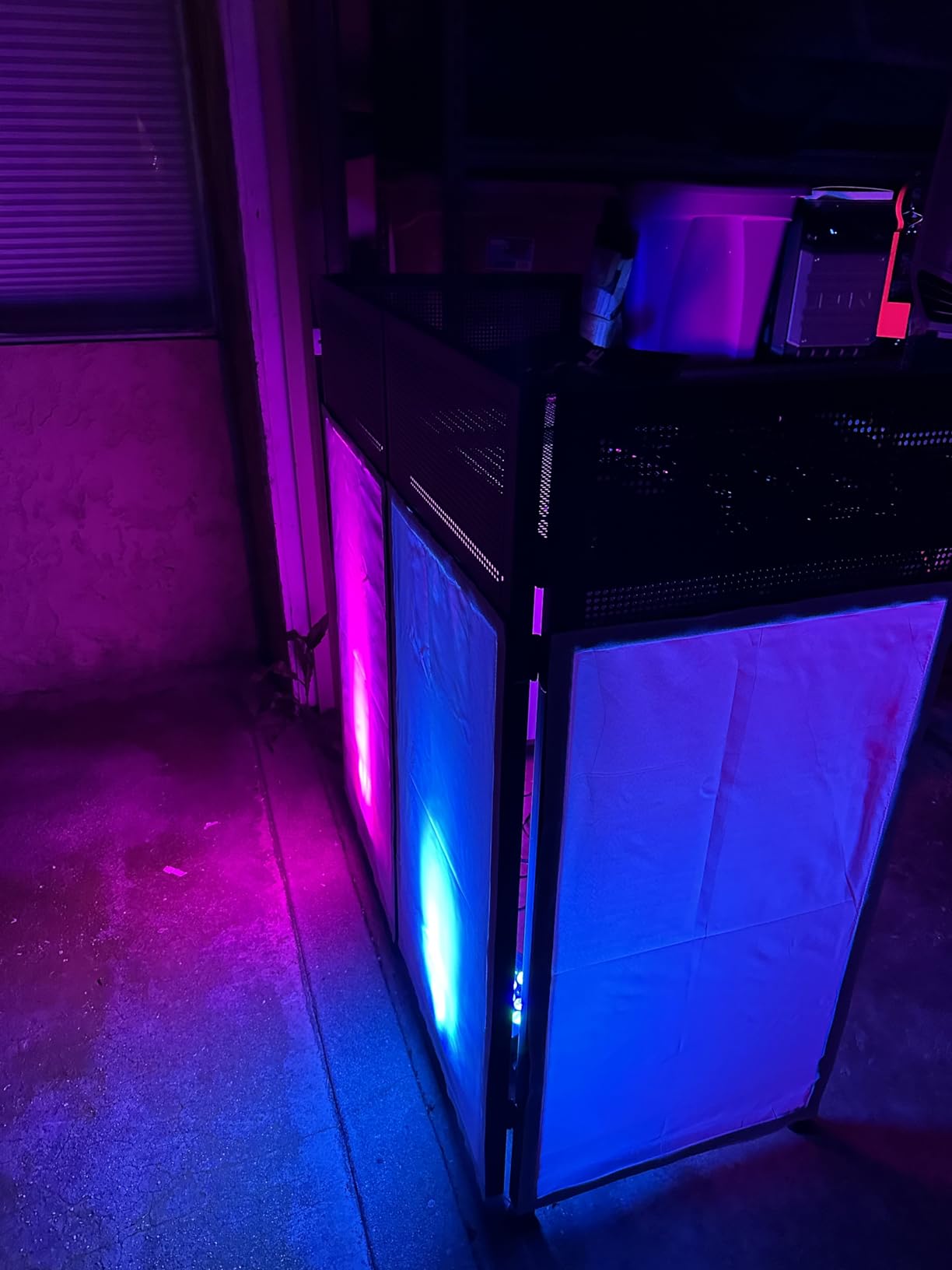 Neoaider DJ Booth Table Station 44
