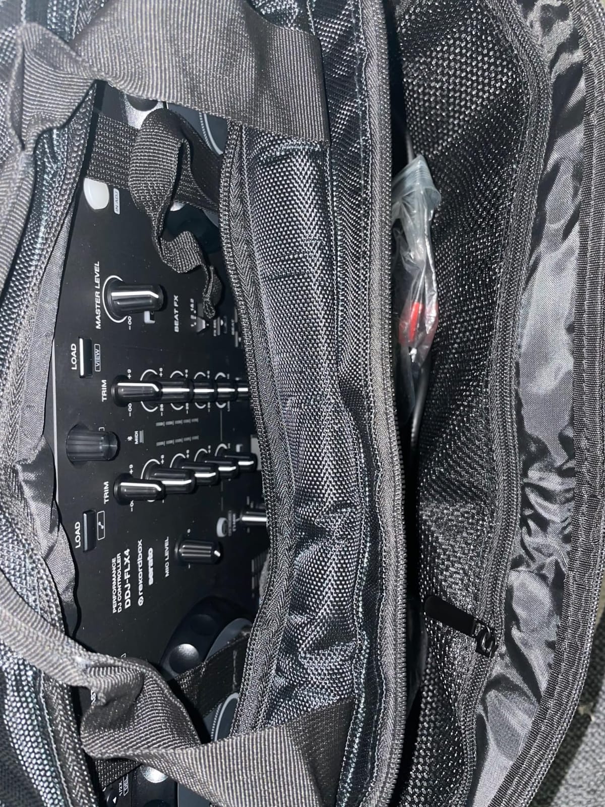 Padded Dj Controller Case for DDJ-FLX6, DDJ-800, DDJ-1000, 1000SRT, DDJ-SX, DDJ-SX2 SX3, DDJ-RX, XDJ-RR DJ Controller Carrying Bag 29.5 X 17.7 X 4.7 Inch customer photo 1