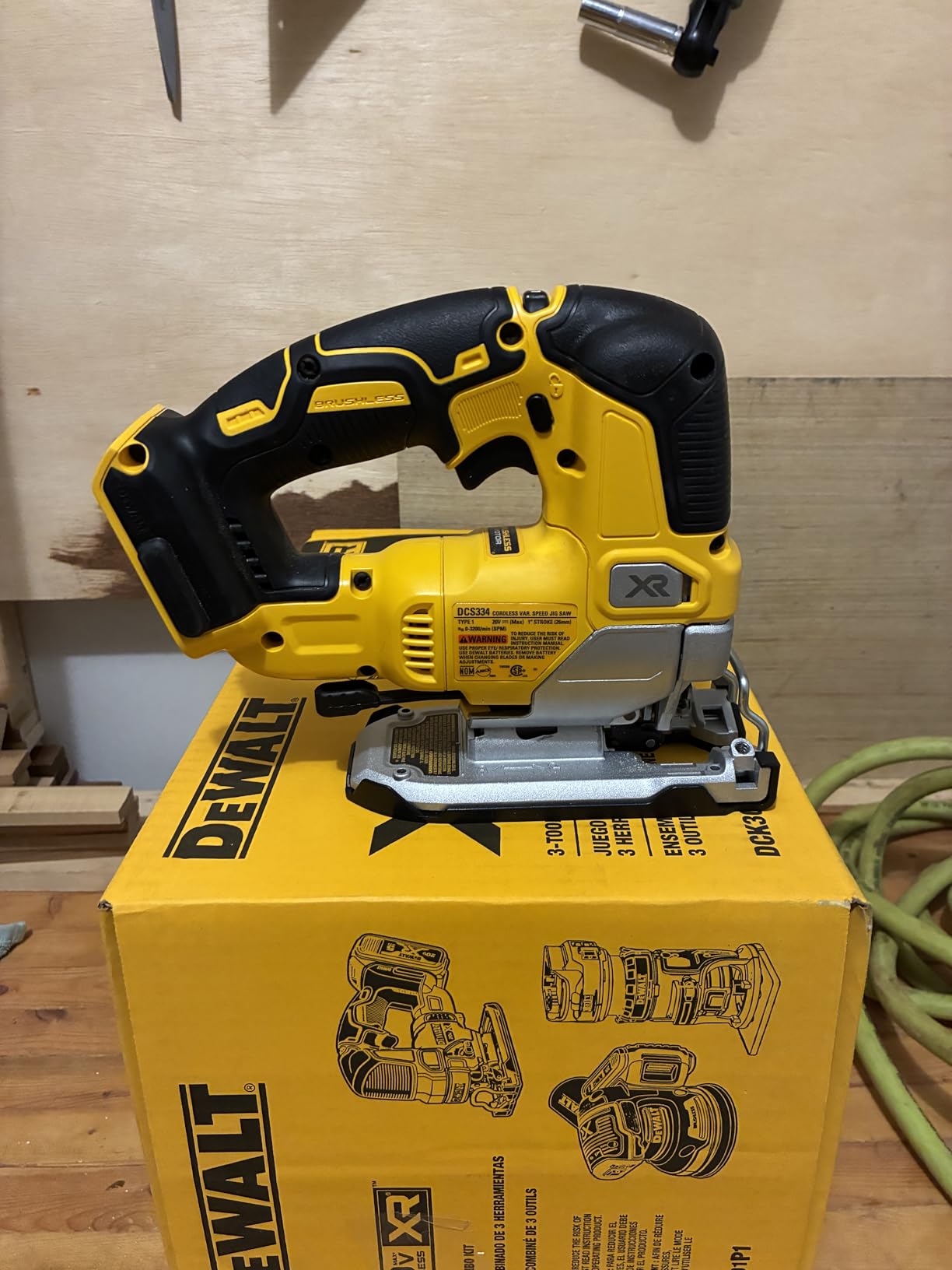DEWALT 20V MAX* 3-Tool Combo Kit, Brushless Cordless Router Tool, Random Orbital Sander, Jig Saw, Battery and Charger Included (DCK307D1P1) customer photo 1