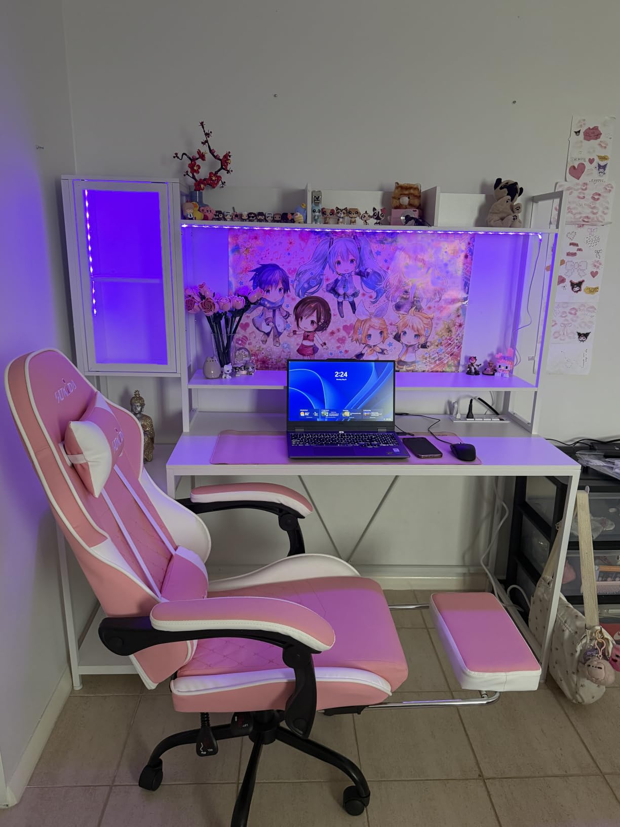 SEDETA 60'' Gaming Desk with Storage, Hutch, Display Cabinet and LED Lights customer photo 1