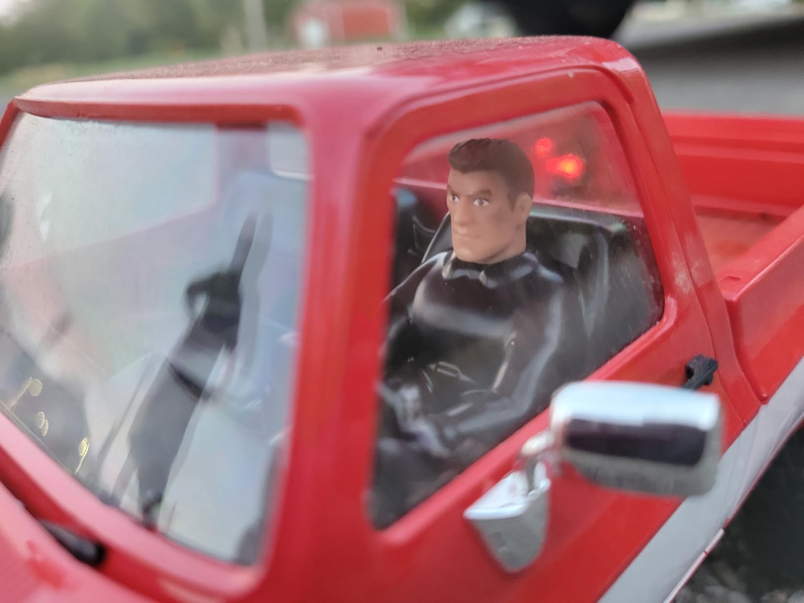 FCX18 FMS 1/18 Chevrolet K10 RC Truck, Officially Licensed 4WD RC Crawler 2 Speeds Switch with LED Lights, Off-Road RC Model for Adults (Red) customer photo 2