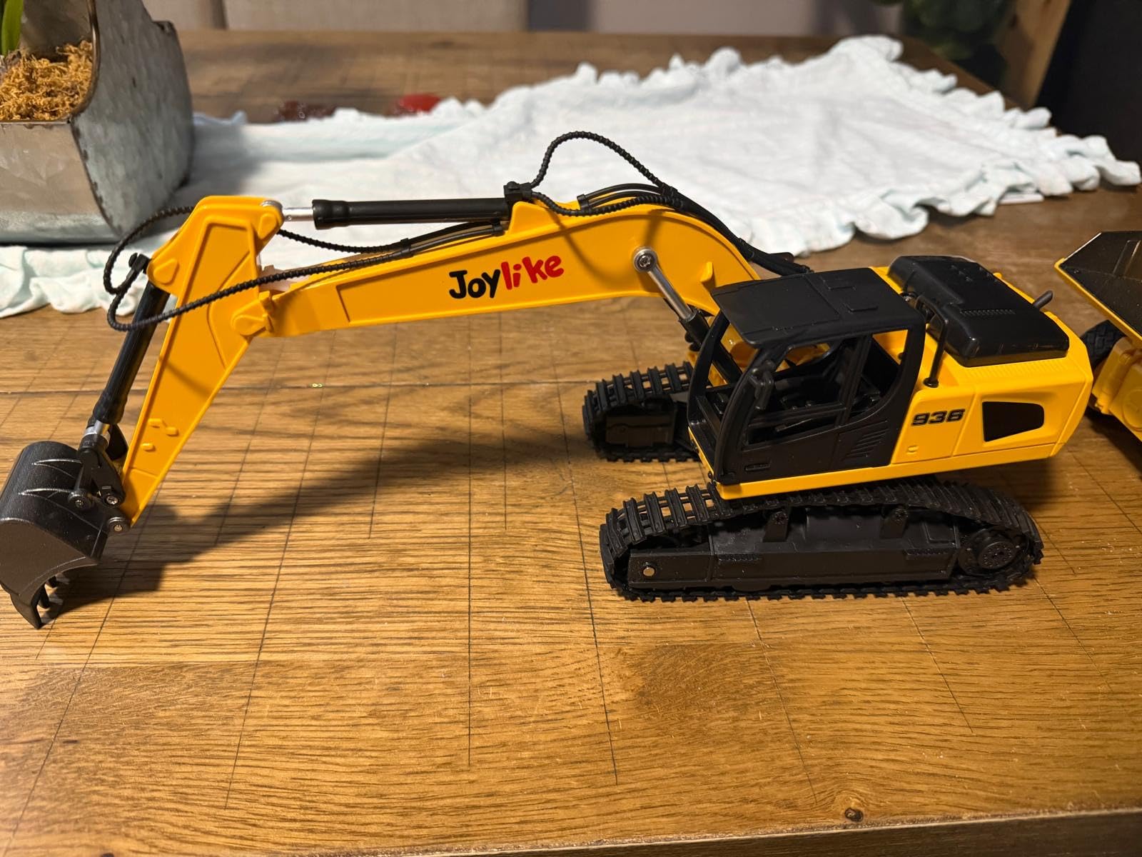 Joylike RC Excavator and Dump Truck Toy Set,2.4Ghz Metal Remote Control Construction Vehicle with Light&Sound, Best Christmas Toy for Boys 8+Year Old Kid customer photo 1