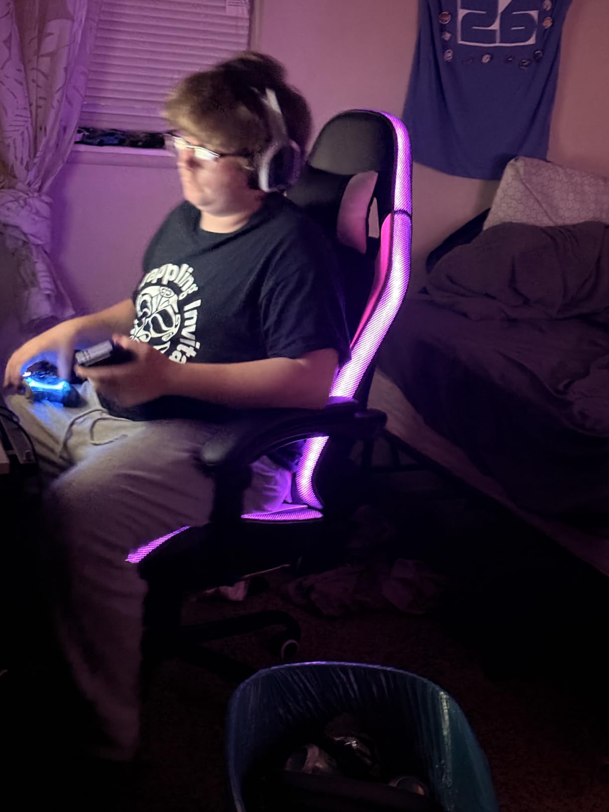 Homall Gaming Chair, Video Game Chair with Footrest and Massage Lumbar Support, Ergonomic Computer Chair Height Adjustable with Swivel Seat and Headrest (Dark Black) customer photo 1