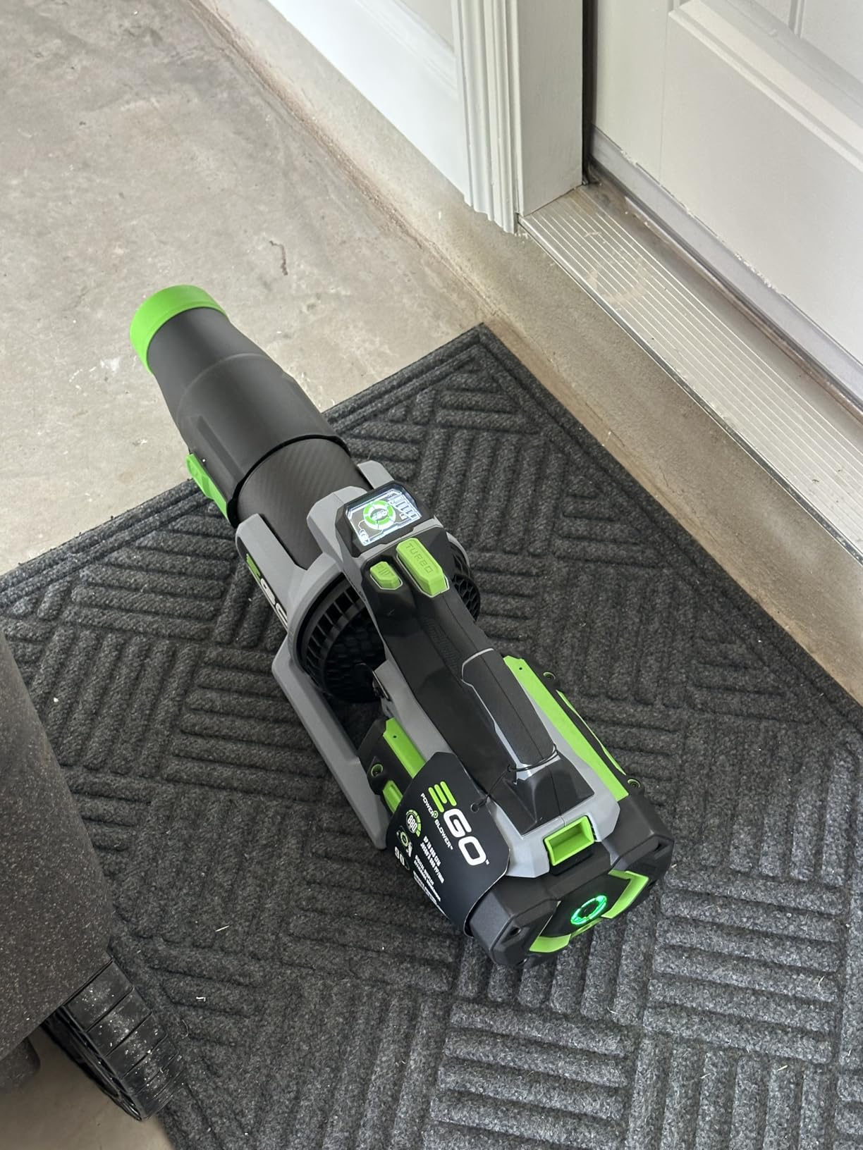 EGO Power+ Cordless Electric Leaf Blower, 880 CFM, Two Batteries - LB8803-2 customer photo 2