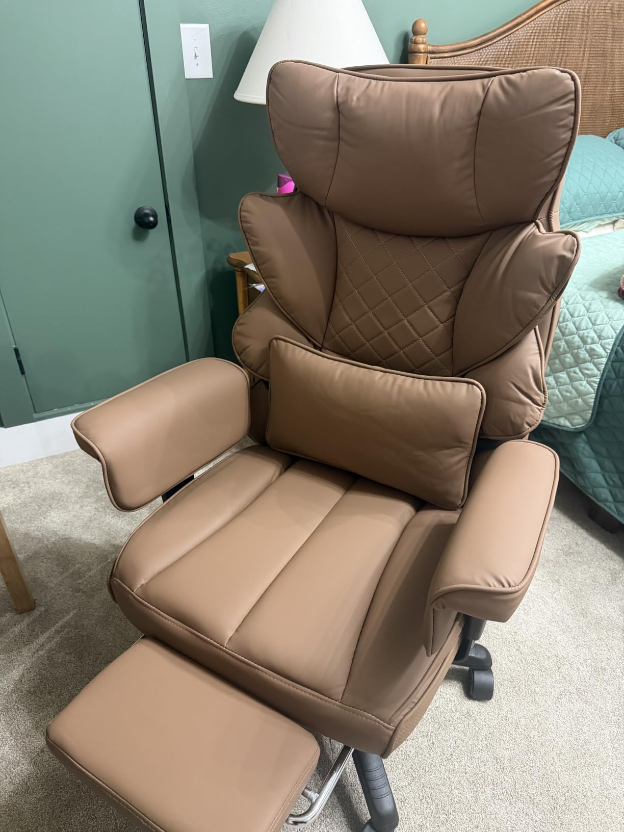 Dowinx Big and Tall Office Chair with Pocket Spring Cushion,High Back Computer Gaming Chairs with Adjustable Armrests,Executive Desk Chairs with Lumbar Support and Footrest,PU -White customer photo 1