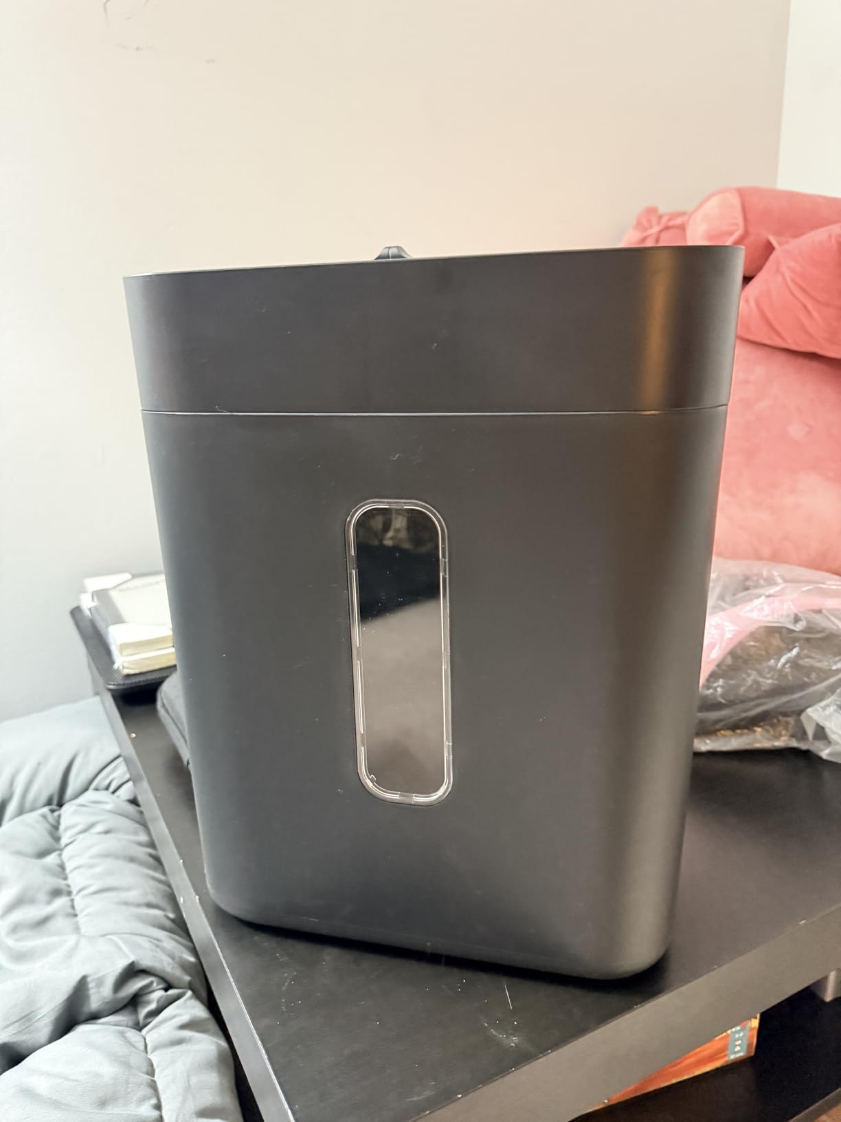 6-Sheet Shredder for Home Office, 3.43 Gallon Cross Cut Shredder, P-4 High Security Paper Shredders for Credit Card Staple Clip, Portable Handle Design customer photo 1