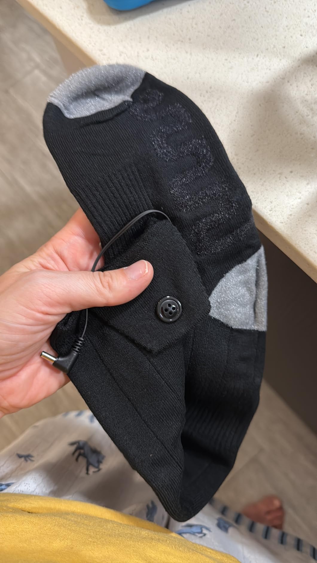 Electric Heated Socks for Men Women with 5V 5000mah Battery Foot Warmer 360° Toe Heating Electric Socks with 4 Levels Heat Settings Suitable for Outdoor Skiing, Winter Camping, Hiking (Black) customer photo 1